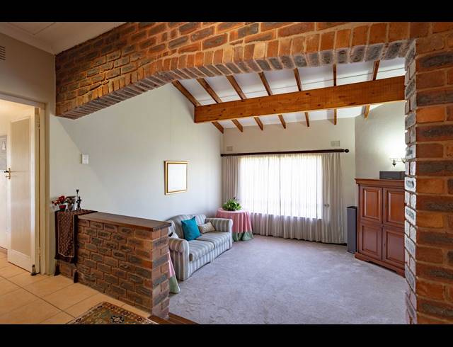 3 BEDROOM SECTIONAL TITLE FOR SALE IN WESTVILLE
